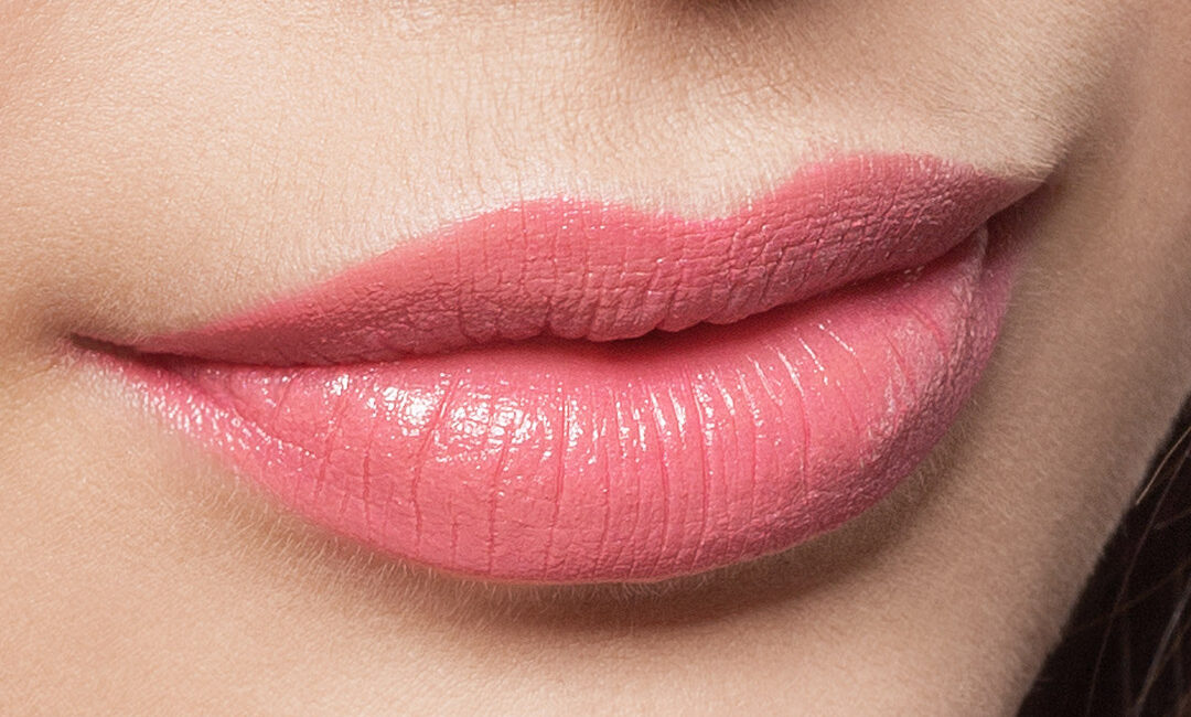 beautiful close up of lips permanent makeup